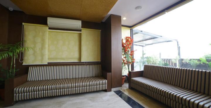 Oyo 1681 Hotel Devansh Udajpur Exteriér fotografie