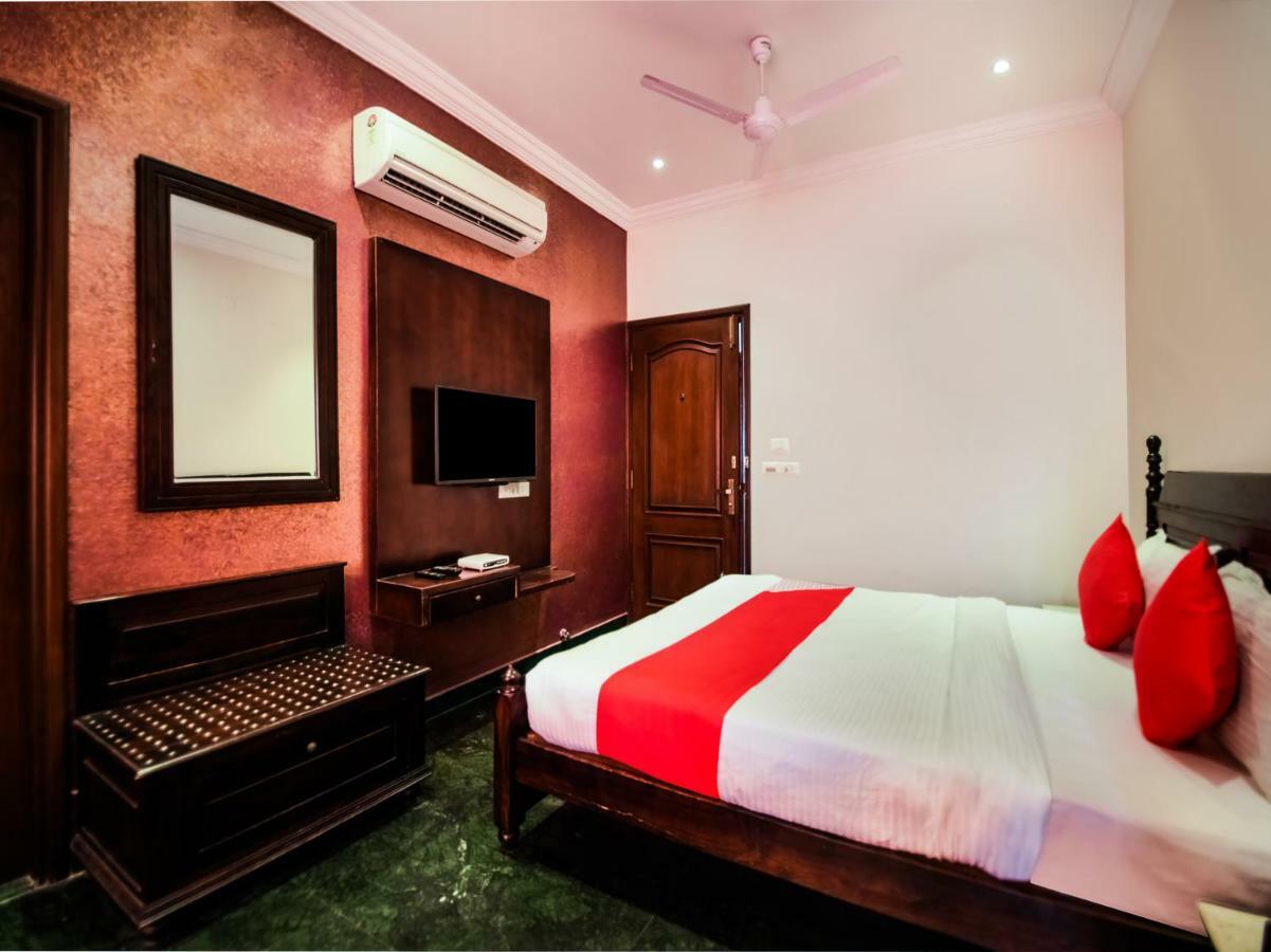 Oyo 1681 Hotel Devansh Udajpur Exteriér fotografie