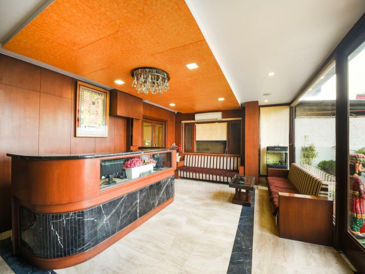 Oyo 1681 Hotel Devansh Udajpur Exteriér fotografie