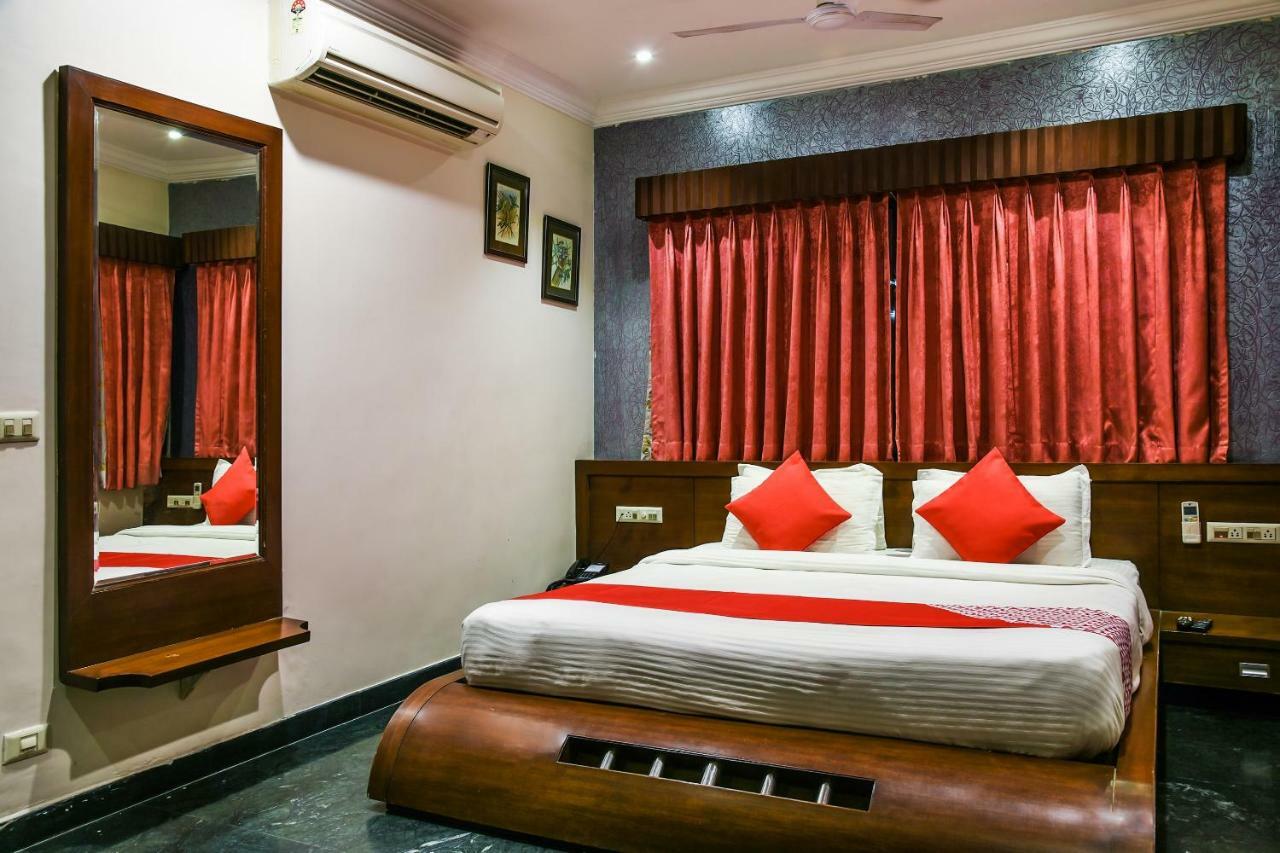 Oyo 1681 Hotel Devansh Udajpur Exteriér fotografie