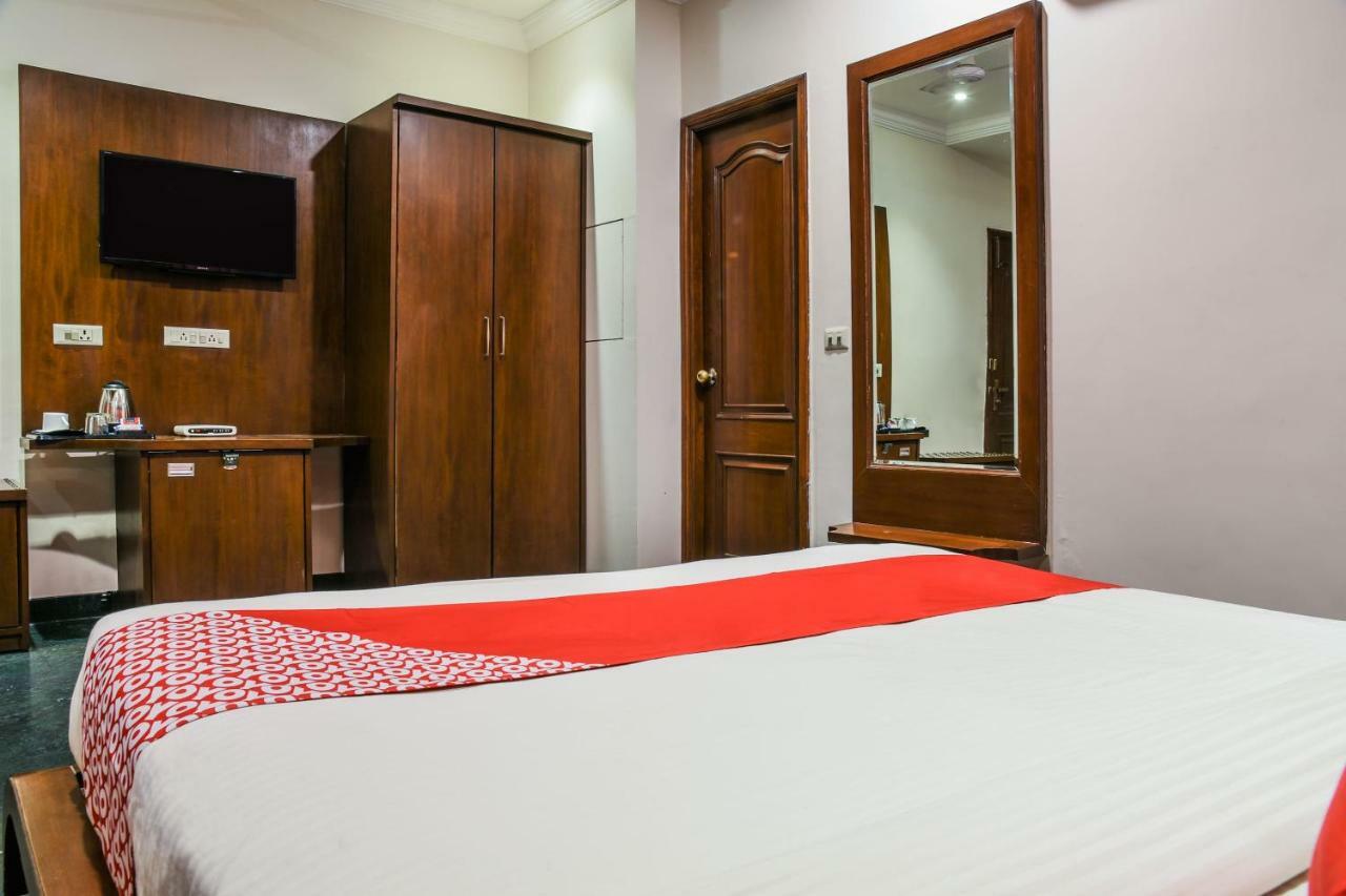 Oyo 1681 Hotel Devansh Udajpur Exteriér fotografie